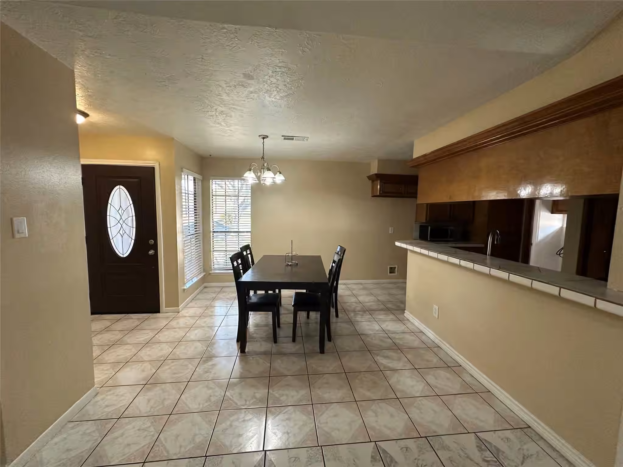 Photo 4 of 6610 Readsland Lane, Houston, TX