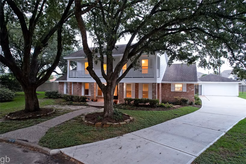 Photo 3 of 3110 Chippendale Court, Sugar Land, TX