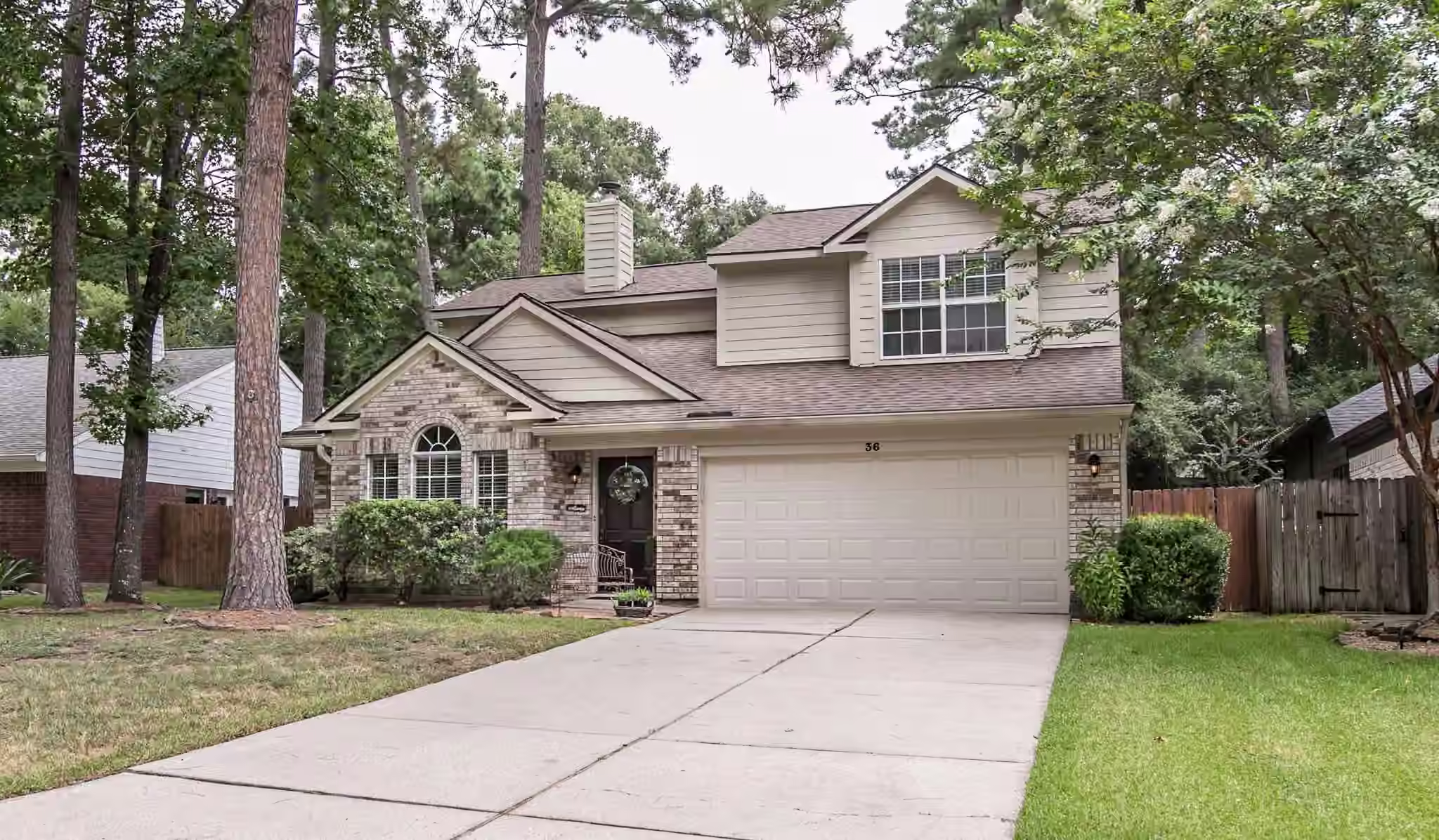 Photo 3 of 36 Fallenstone Drive, The Woodlands, TX