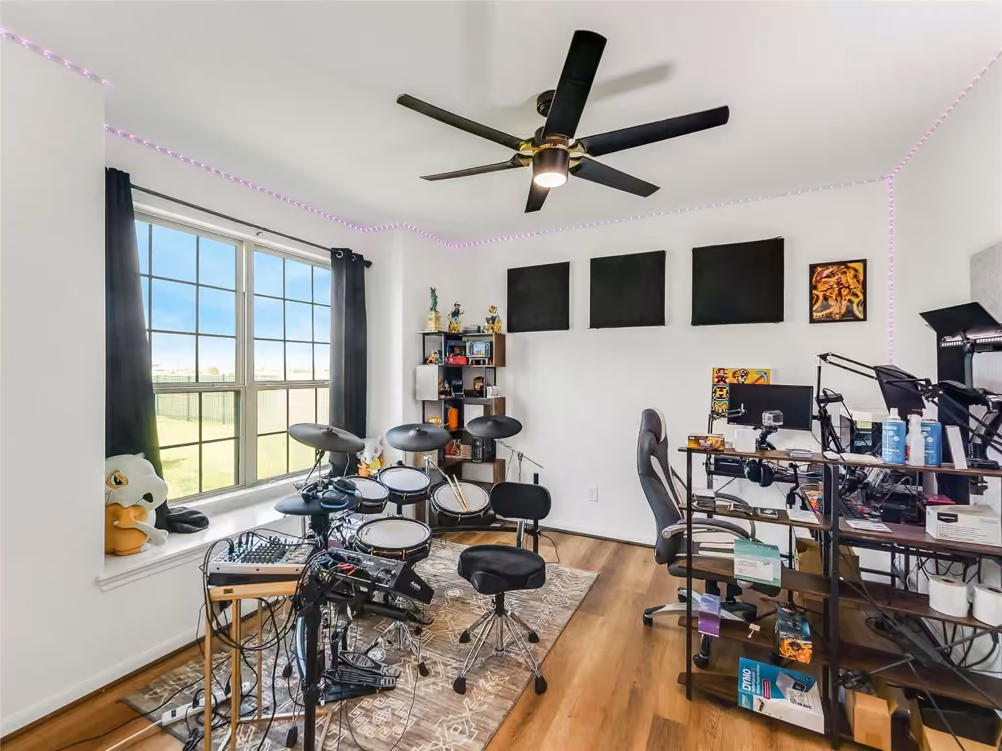 Photo 5 of 8610 Cichlid Lane, Cypress, TX