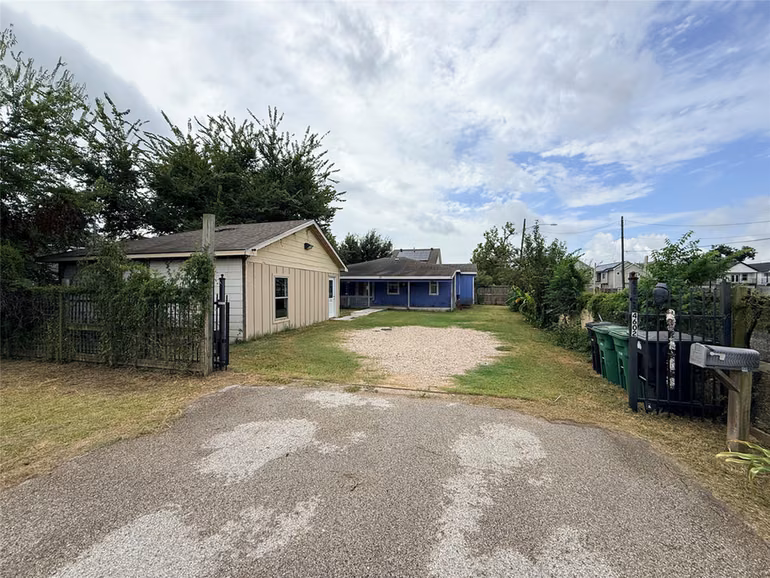 Photo of 4602 Nichols Street, Houston, TX 77020
