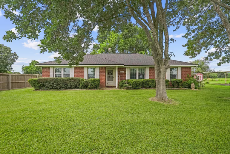 Photo of 4911 Brister Parkway, Rosharon, TX 77583