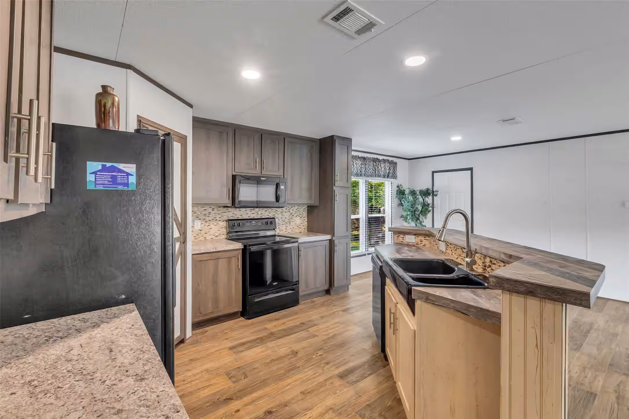 Photo 4 of 9529 Cypress Drive, Willis, TX