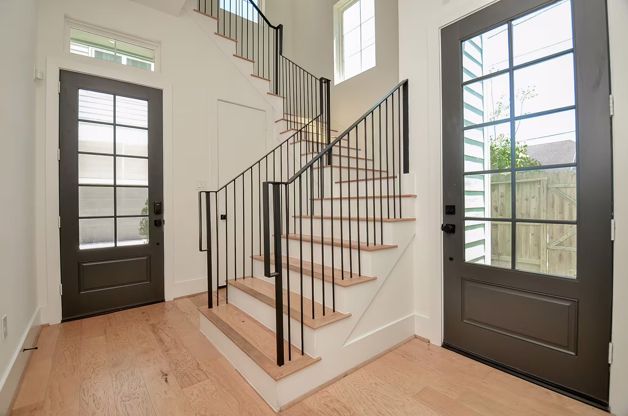 Photo 6 of 204 Burr Street G, Houston, TX
