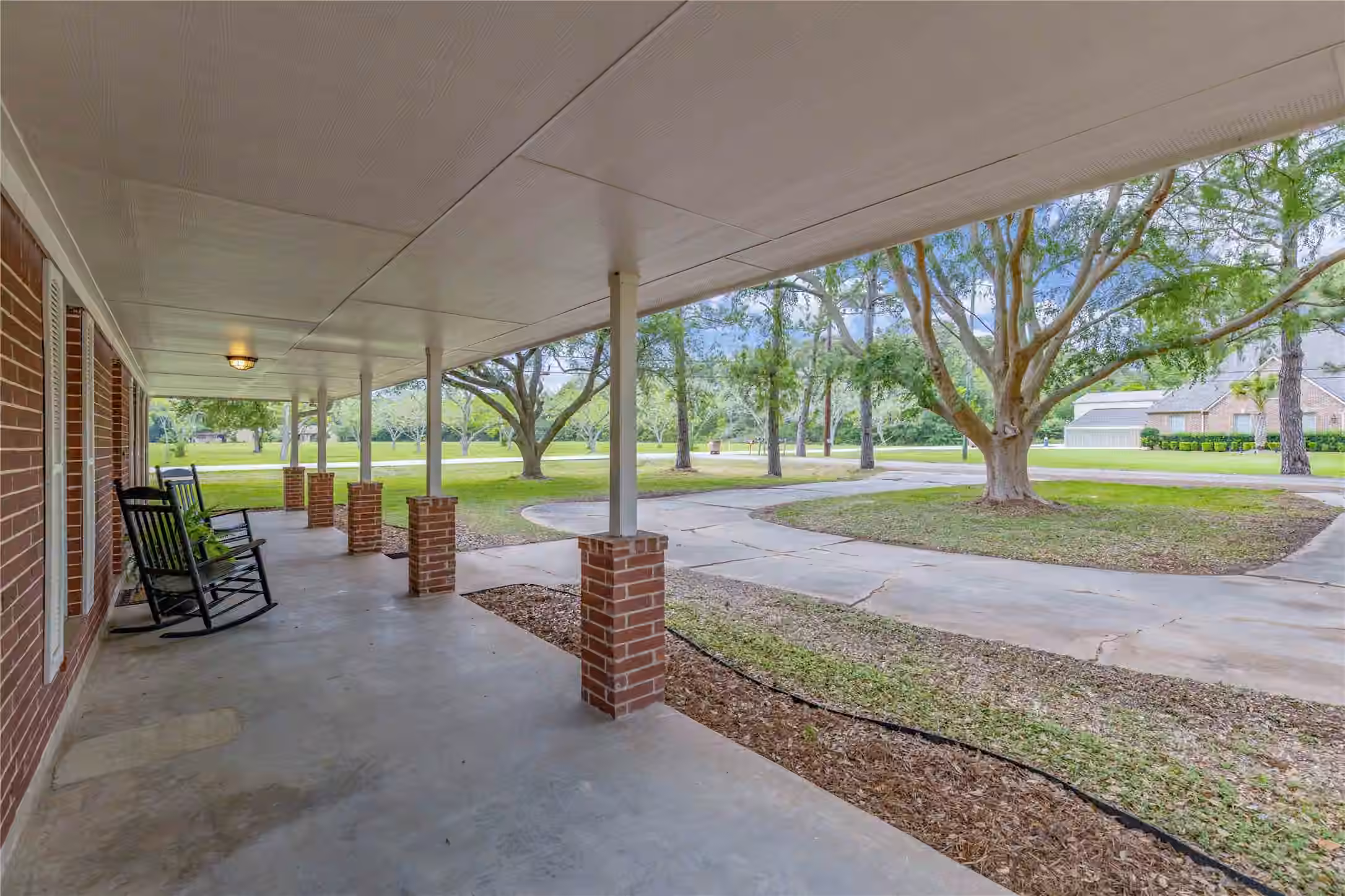 Photo 7 of 655 Avenue L, Dickinson, TX