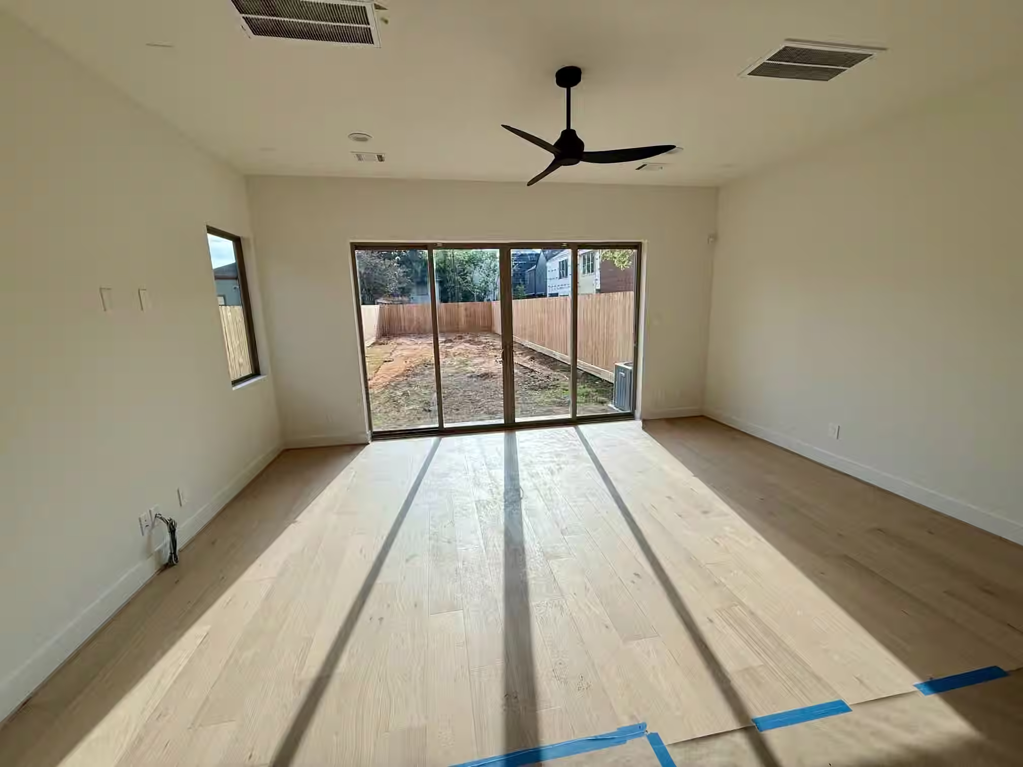 Photo 5 of 3909 DRISCOLL Street, Houston, TX