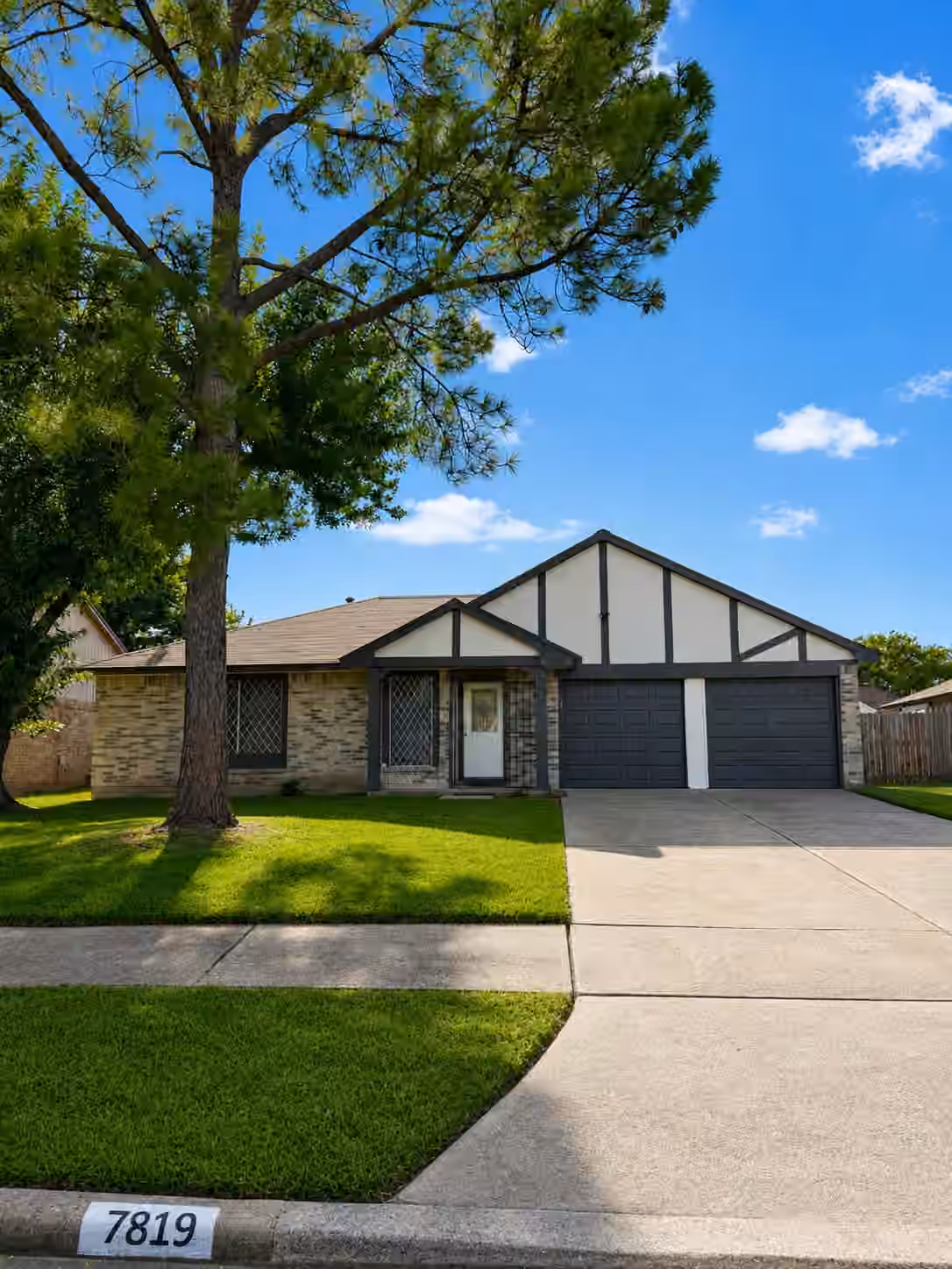 Photo of 7819 Breda Drive, Baytown, TX
