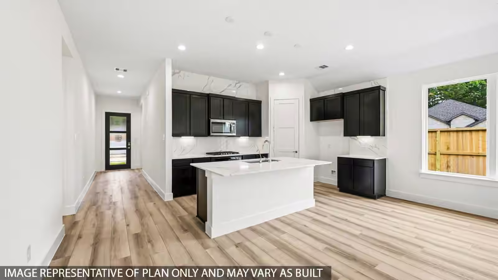 Photo 2 of 428 Springfield Terrace Drive, Conroe, TX