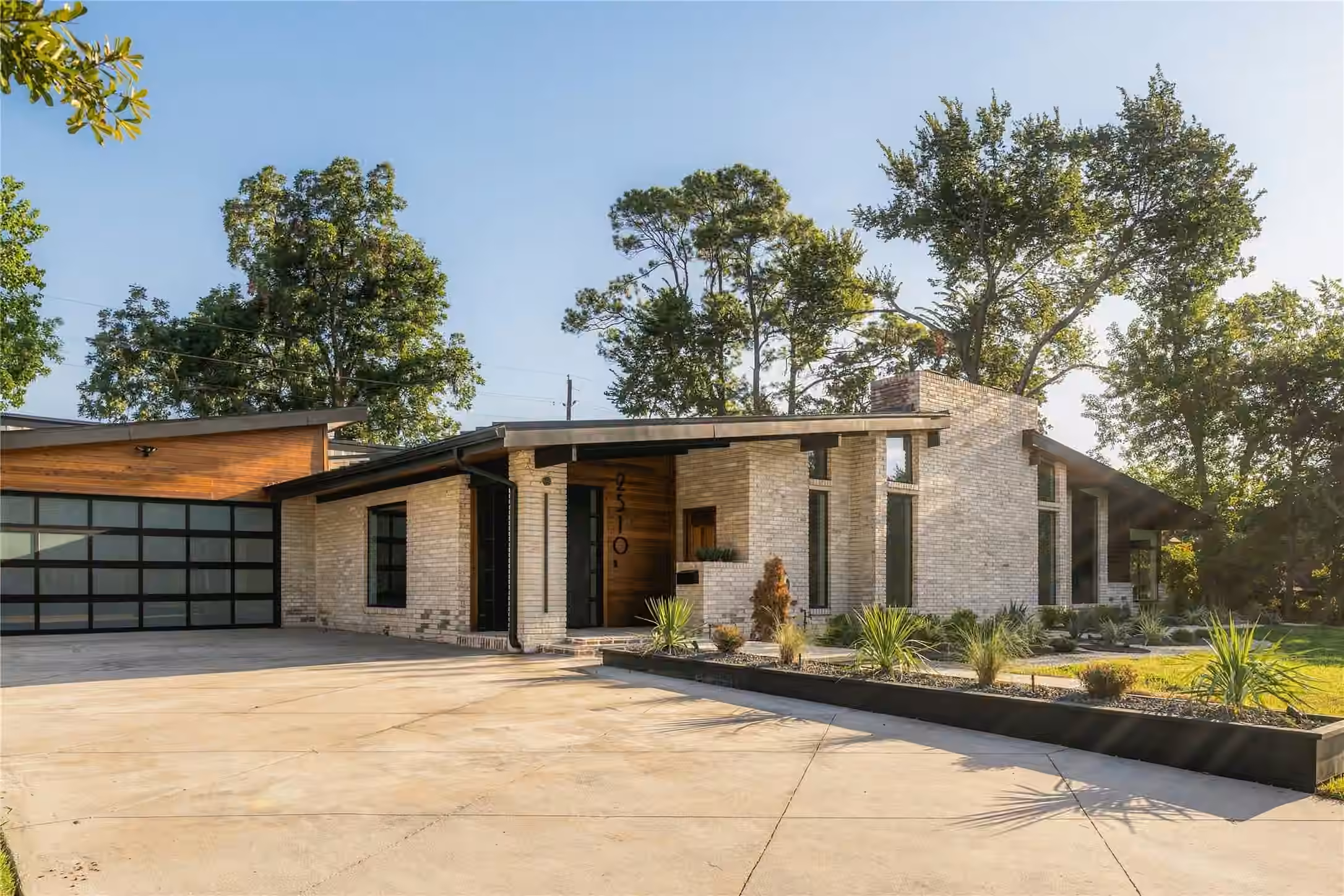 Photo of 2510 Underwood Street, Houston, TX