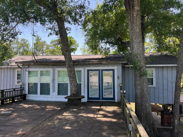 Photo 3 of 1813 County Road 1333, Liberty, TX