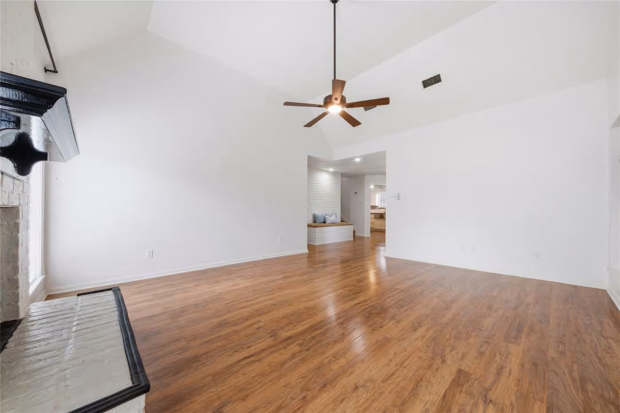 Photo 7 of 518 Rozelle Avenue, Sugar Land, TX