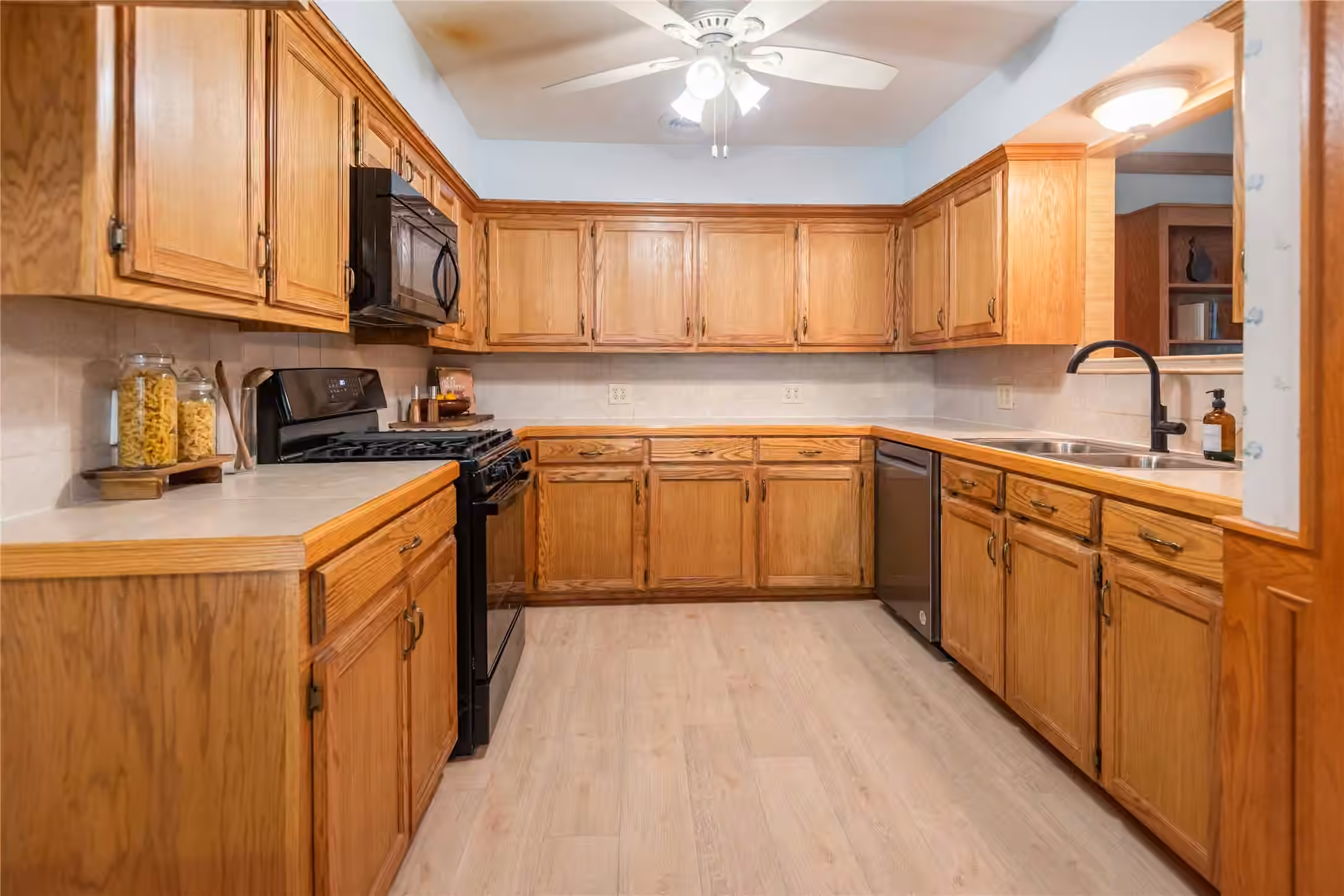 Photo 7 of 211 Brantley Lane, Magnolia, TX