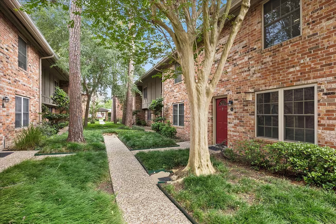 Photo 2 of 515 Tallowood Road 56, Houston, TX