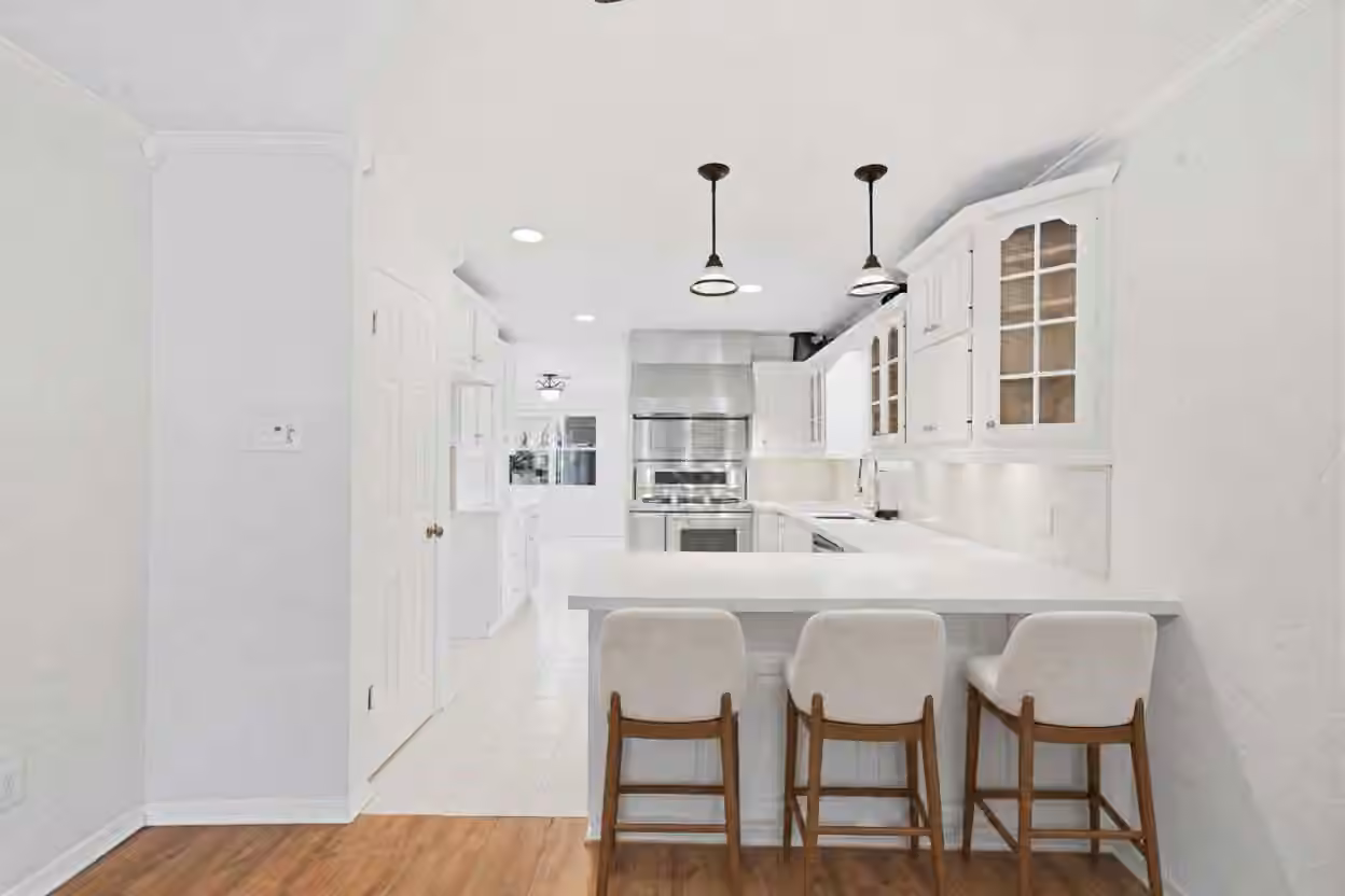 Photo 3 of 8102 Durklyn Lane, Houston, TX