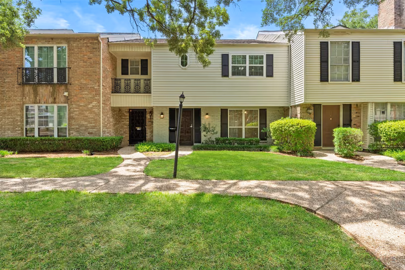 Photo of 12907 Trail Hollow Drive 2907, Houston, TX