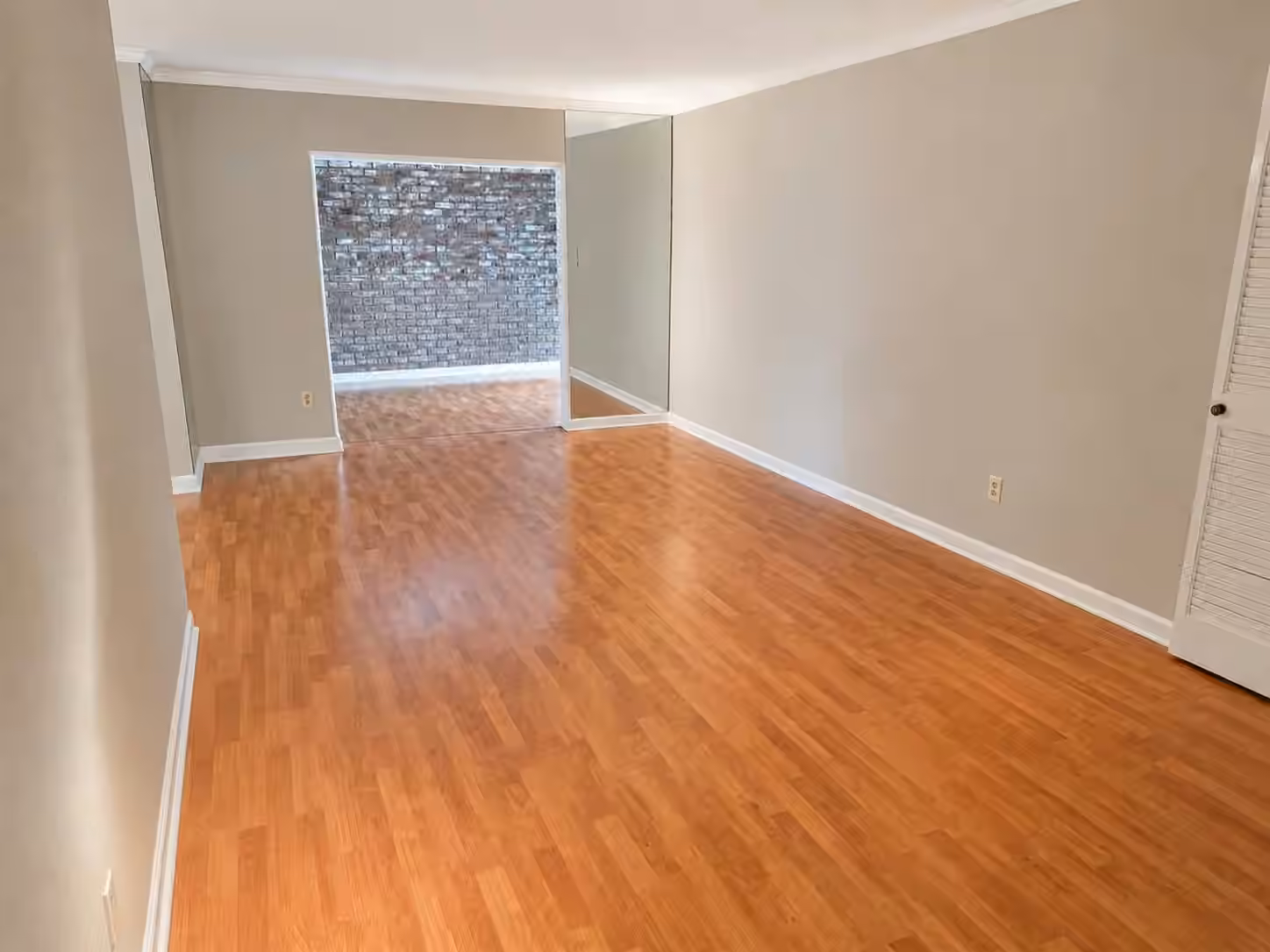 Photo 3 of 361 N Post Oak Lane 343, Houston, TX