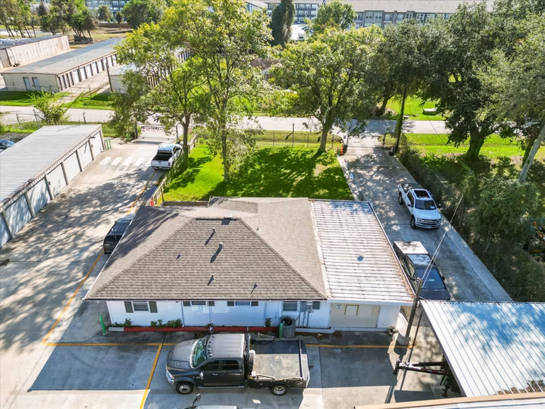 Photo of 9902 Franklin Road, Houston, TX 77070