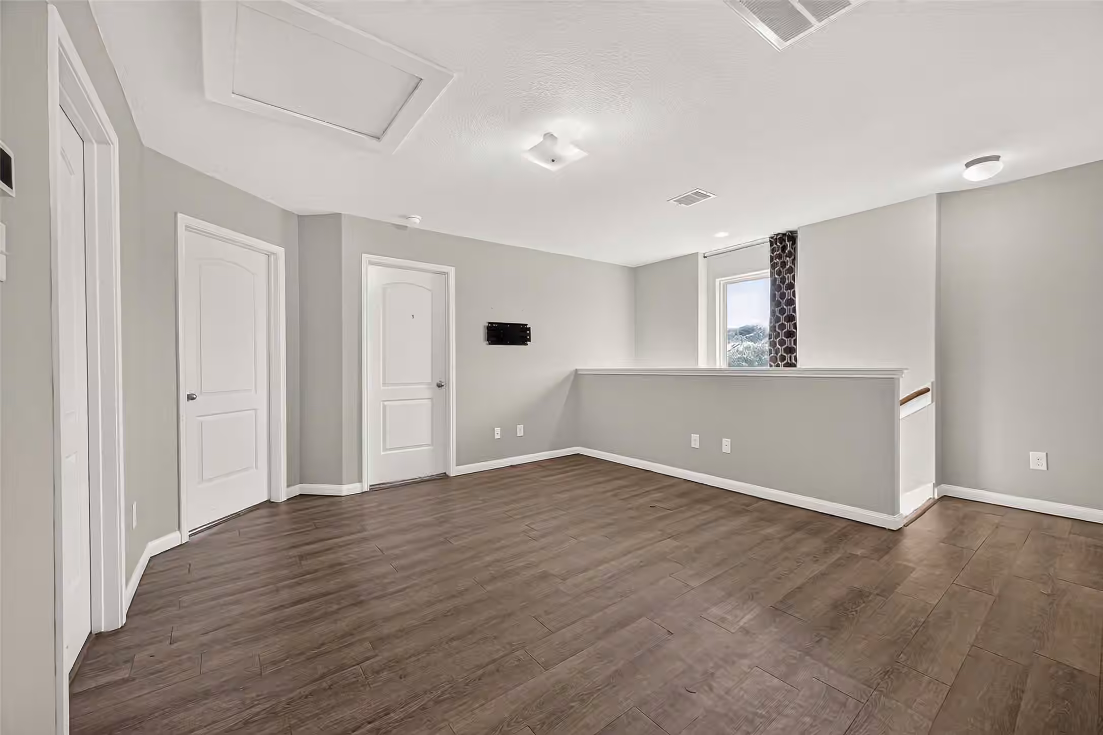 Photo 5 of 12042 Powderhorn Lane, Pinehurst, TX