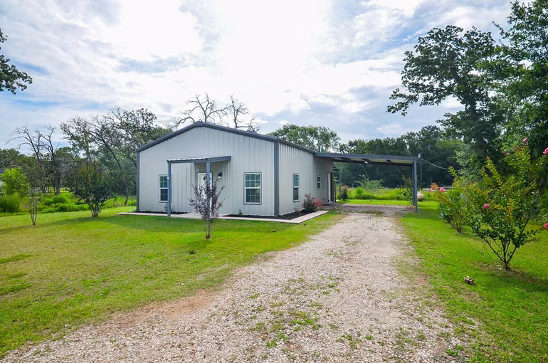 Photo 3 of 24719 Roscommon, Hempstead, TX