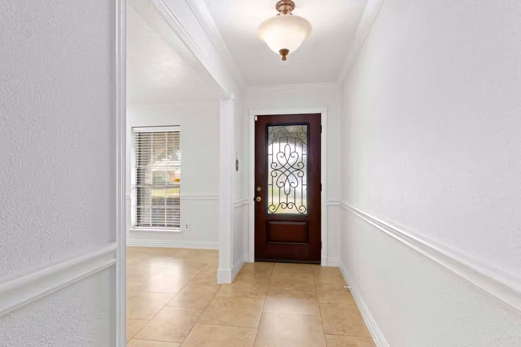 Photo 5 of 10126 Sageaspen Lane, Houston, TX
