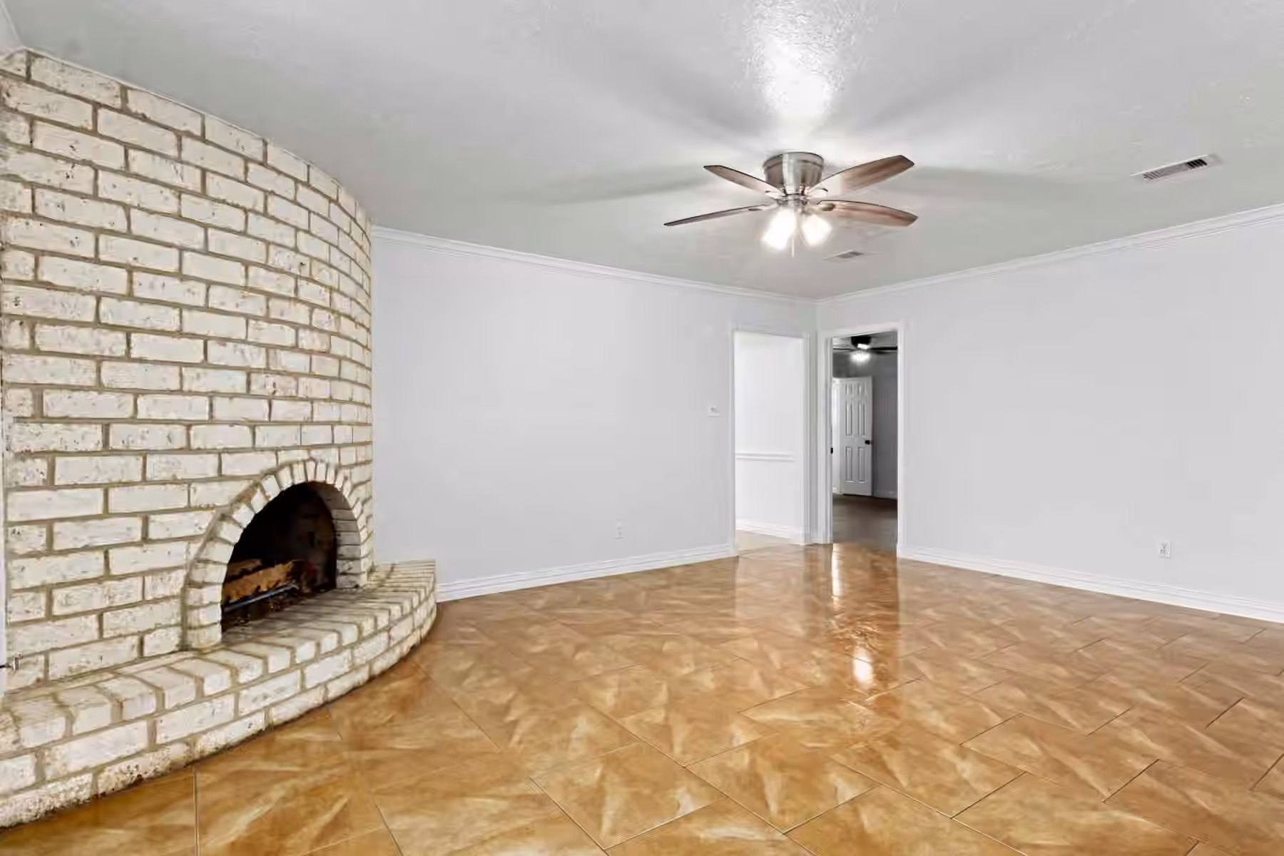 Photo 7 of 10126 Sageaspen Lane, Houston, TX