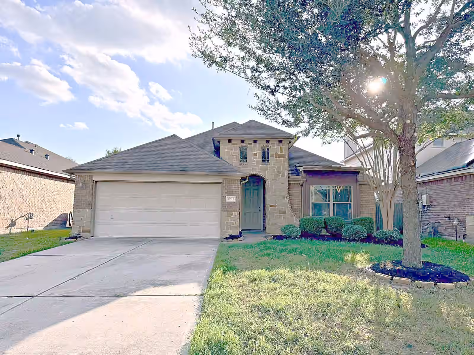 Photo of 18515 Royal Mist Ln, Tomball, TX 77377