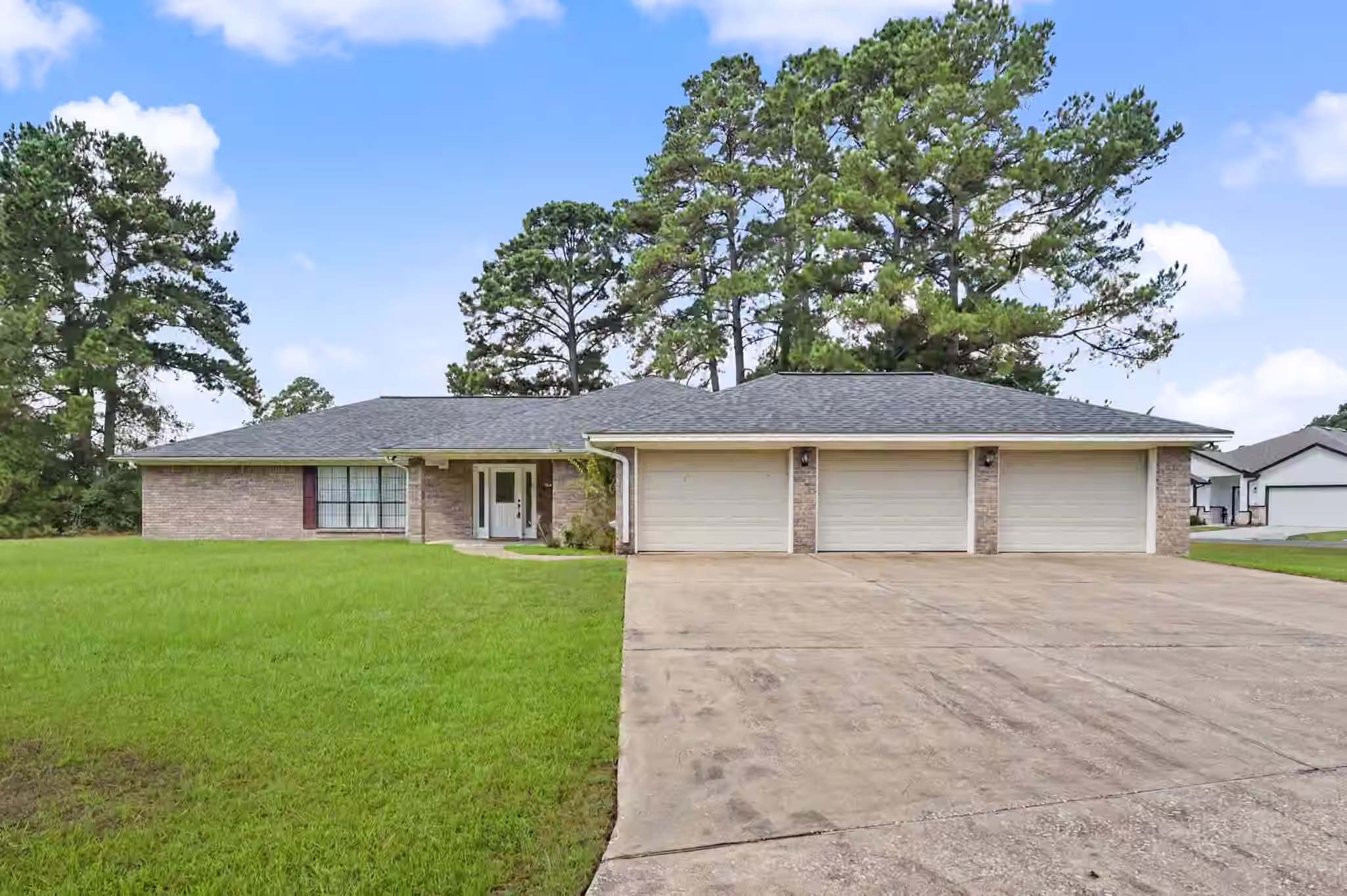 Photo of 20 Shallow Springs, Trinity, TX 75862