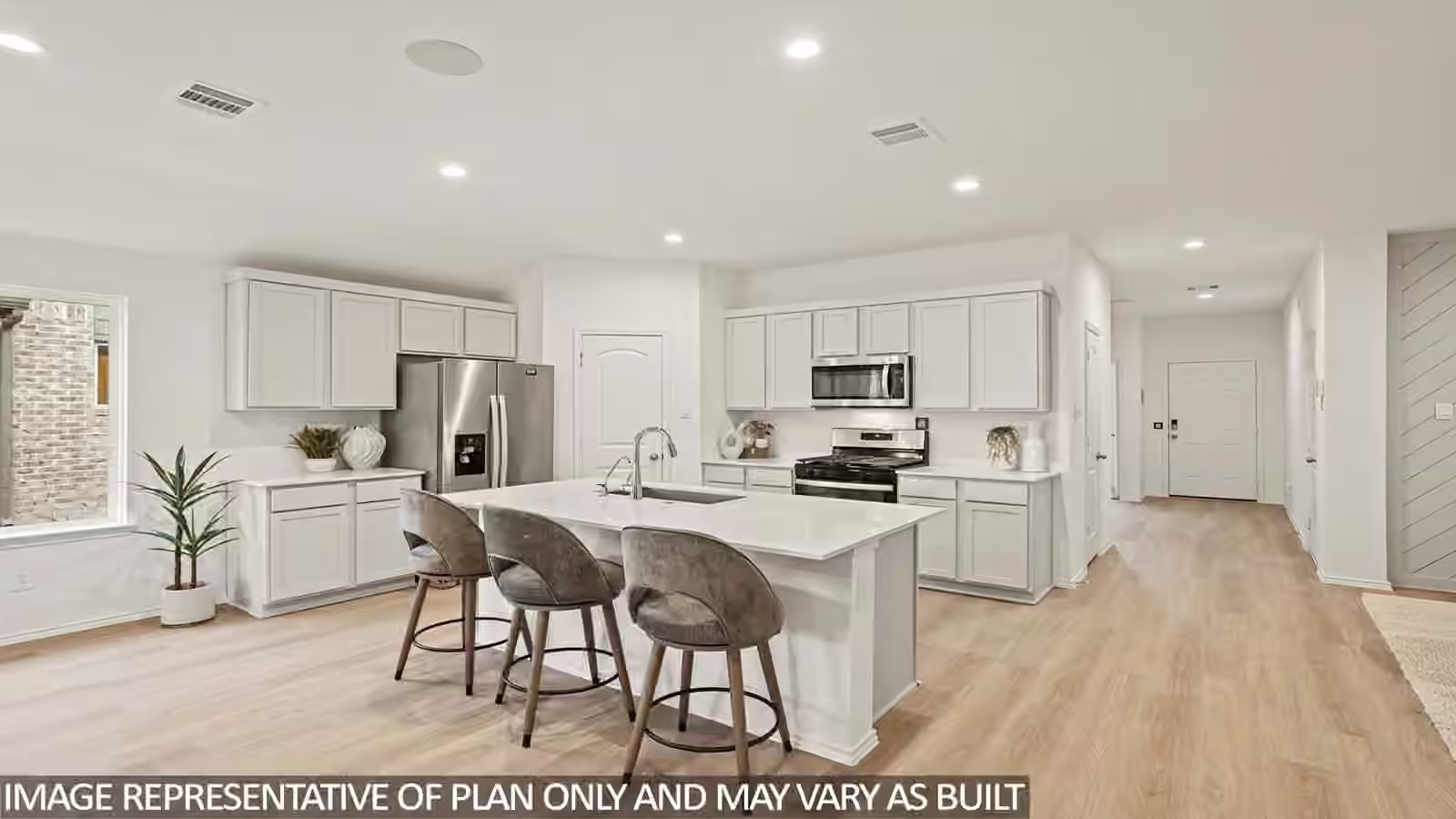 Photo 4 of 617 Bronze Wolf Court, Conroe, TX