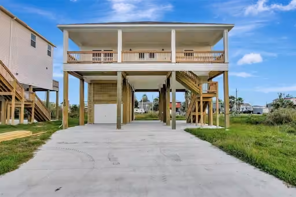 Photo of 120 Jewel Drive, Crystal Beach, TX