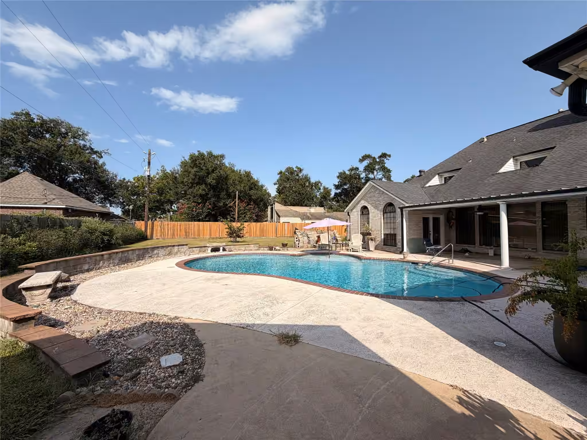 Photo 5 of 222 Pin Oak Drive, Baytown, TX