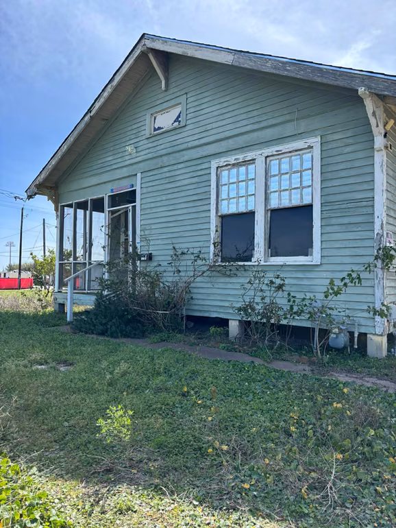 Photo of 4311 Bernardo De Galvez Avenue, Galveston, TX