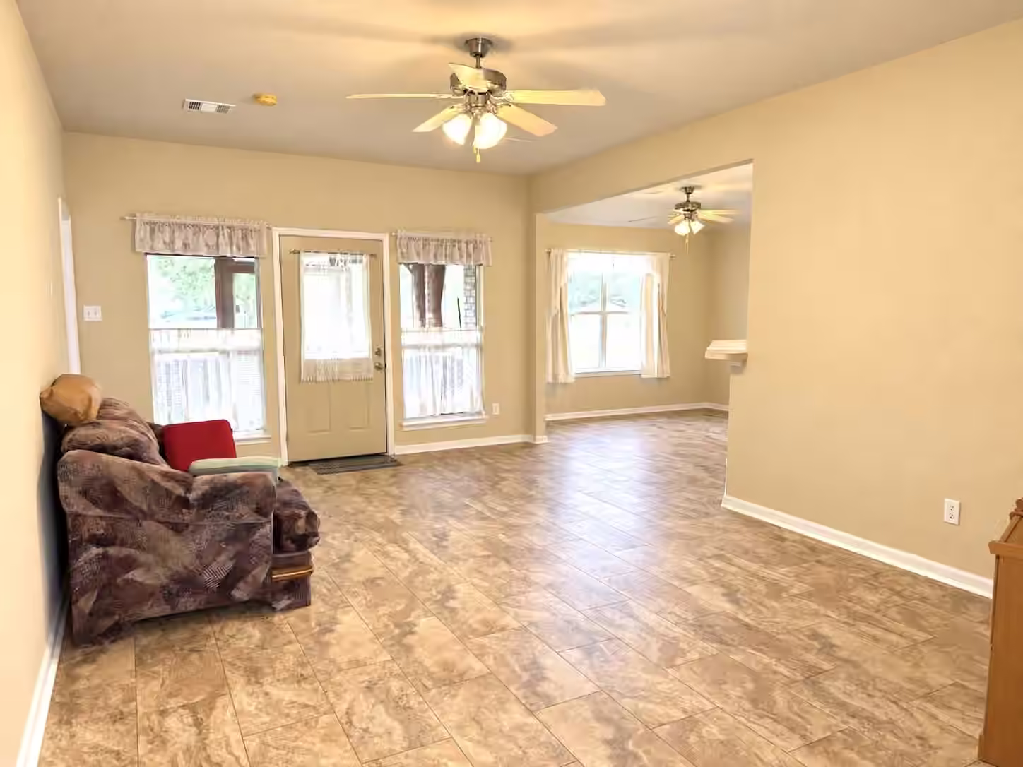 Photo 6 of 396 Newcom Lane, Sealy, TX