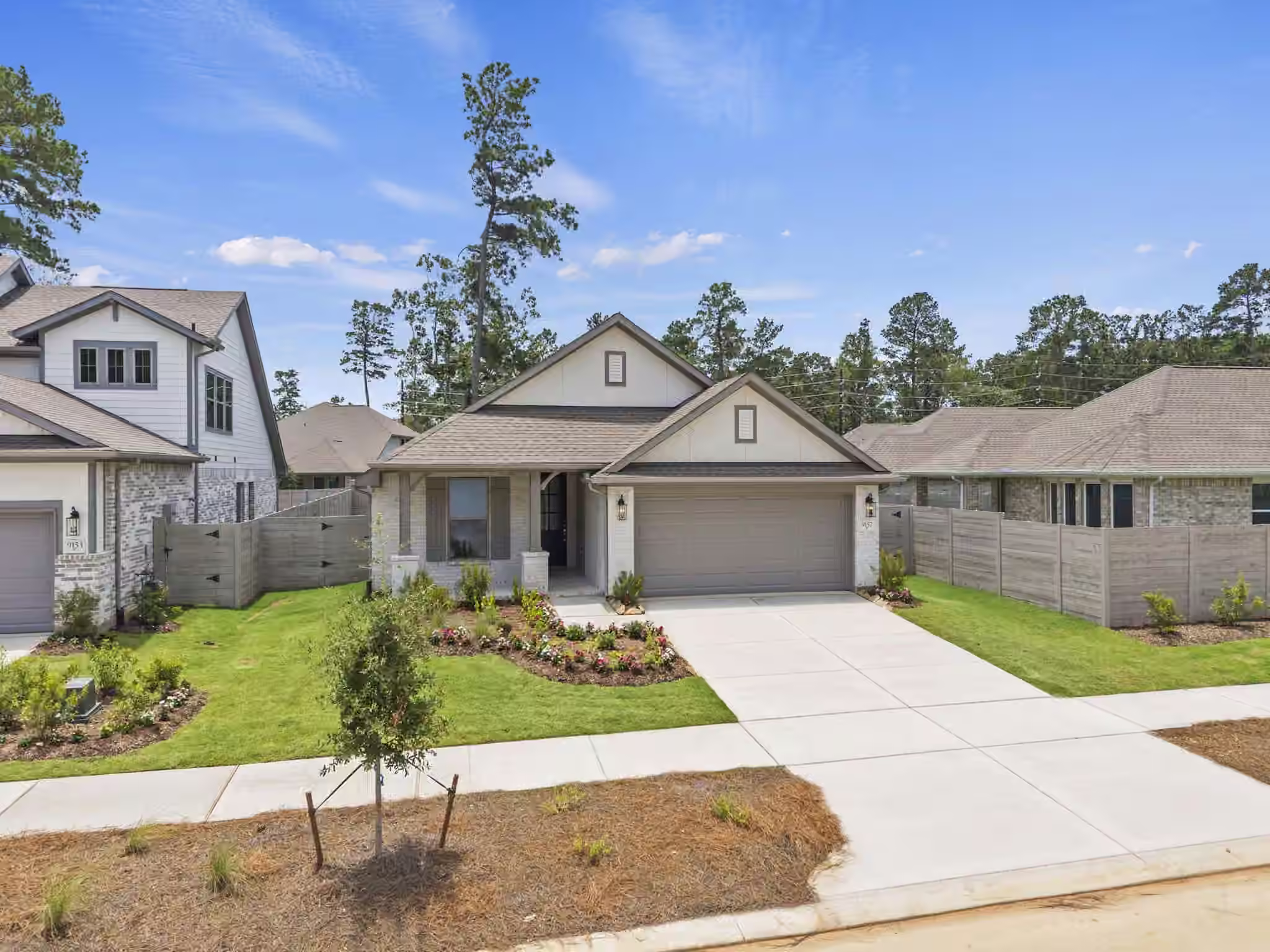 Photo 3 of 9157 Grand Jubilee Drive, Montgomery, TX