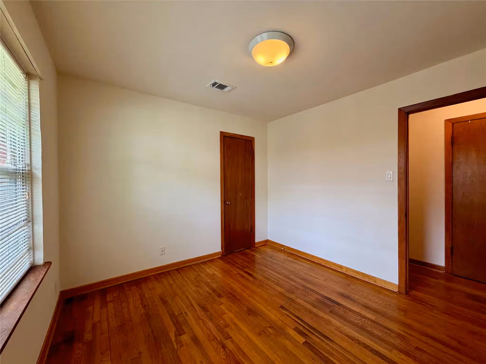 Photo 7 of 6131 Indigo Street, Houston, TX