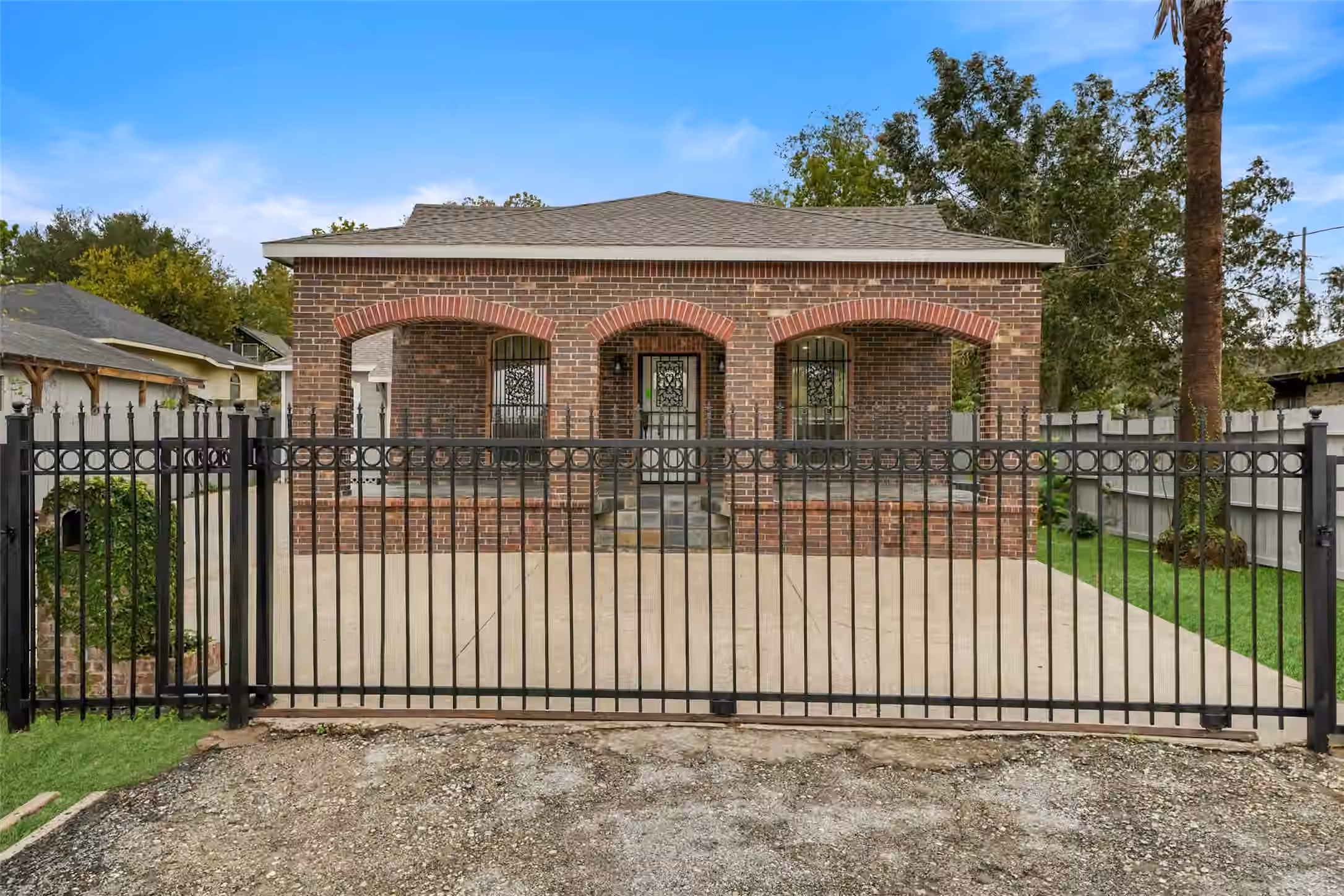 Photo 7 of 7912 Cypress Street, Houston, TX
