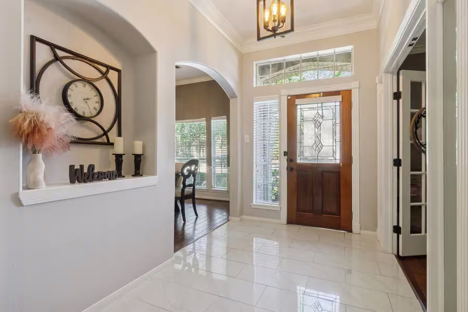 Photo 3 of 11515 Brown Trail, Tomball, TX