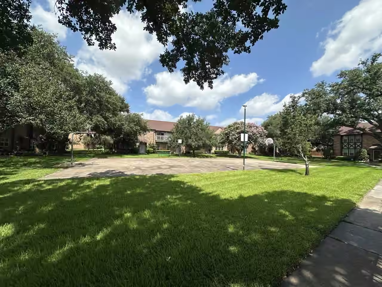 Photo 4 of 2209 Triway Lane 263, Houston, TX