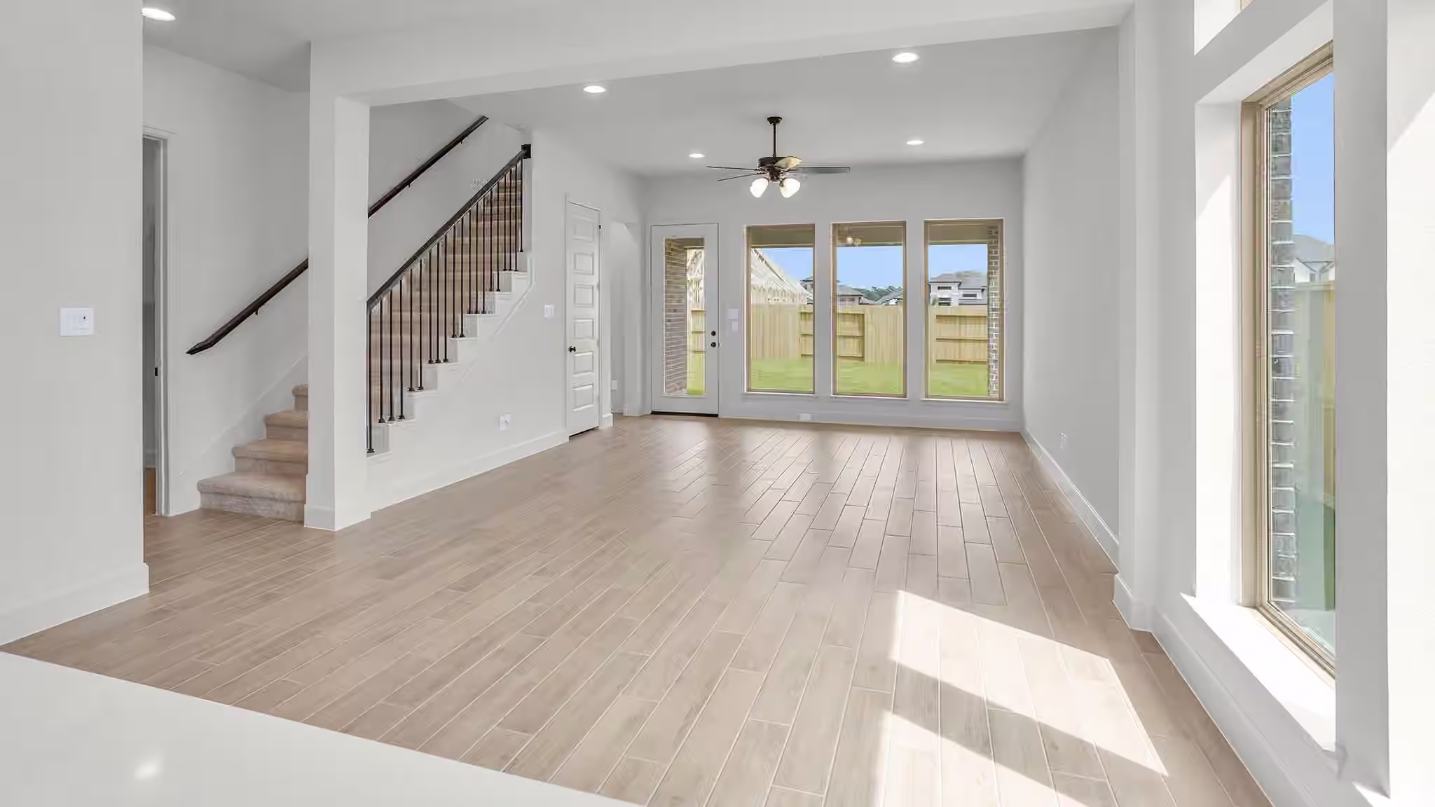 Photo 6 of 397 Mulberry Creek Street, Conroe, TX