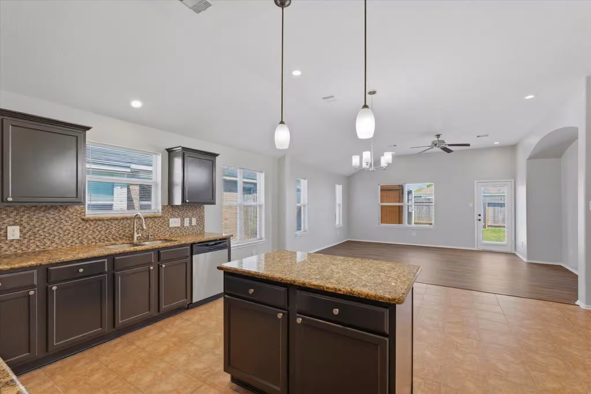 Photo 7 of 4506 Prince Street, Baytown, TX