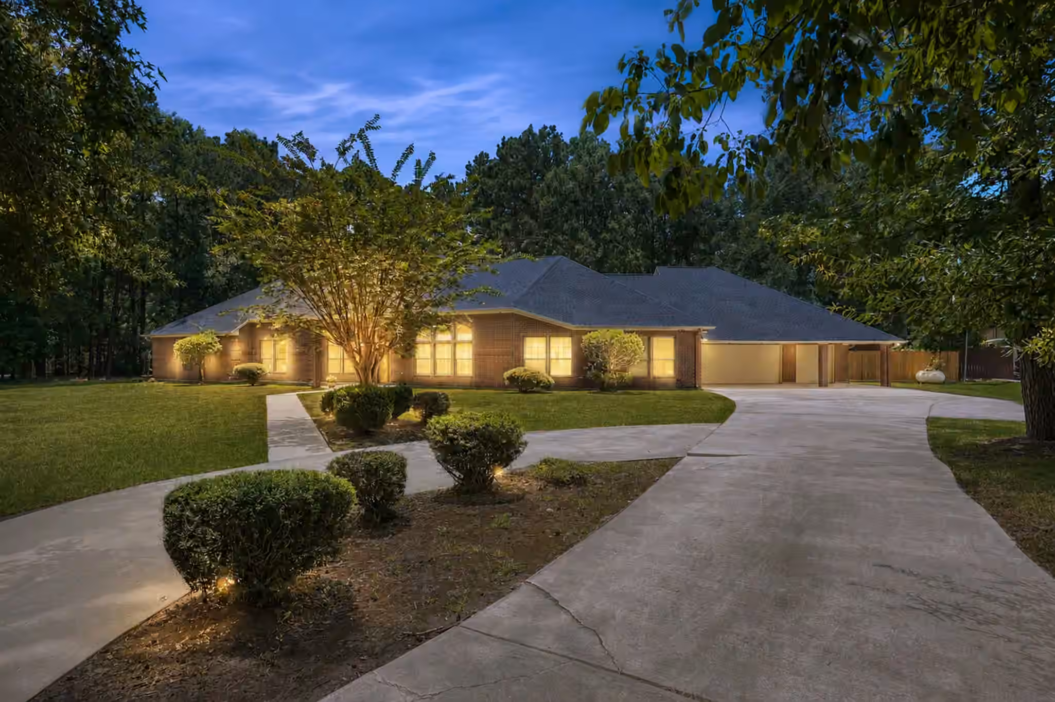 Photo of 910 Commons Way Court, Huffman, TX