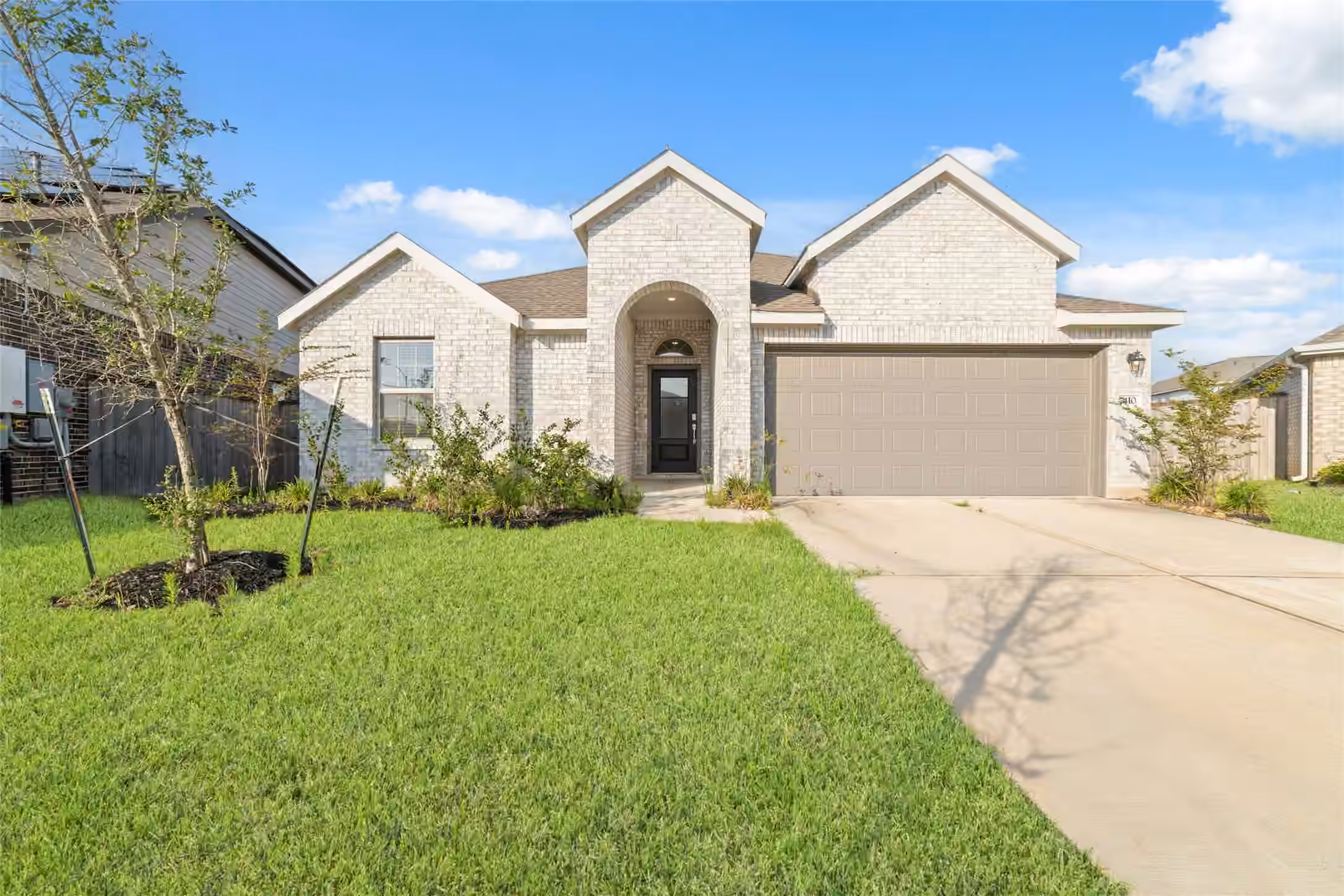 Photo of 7410 Hillside Arbor Drive, Katy, TX