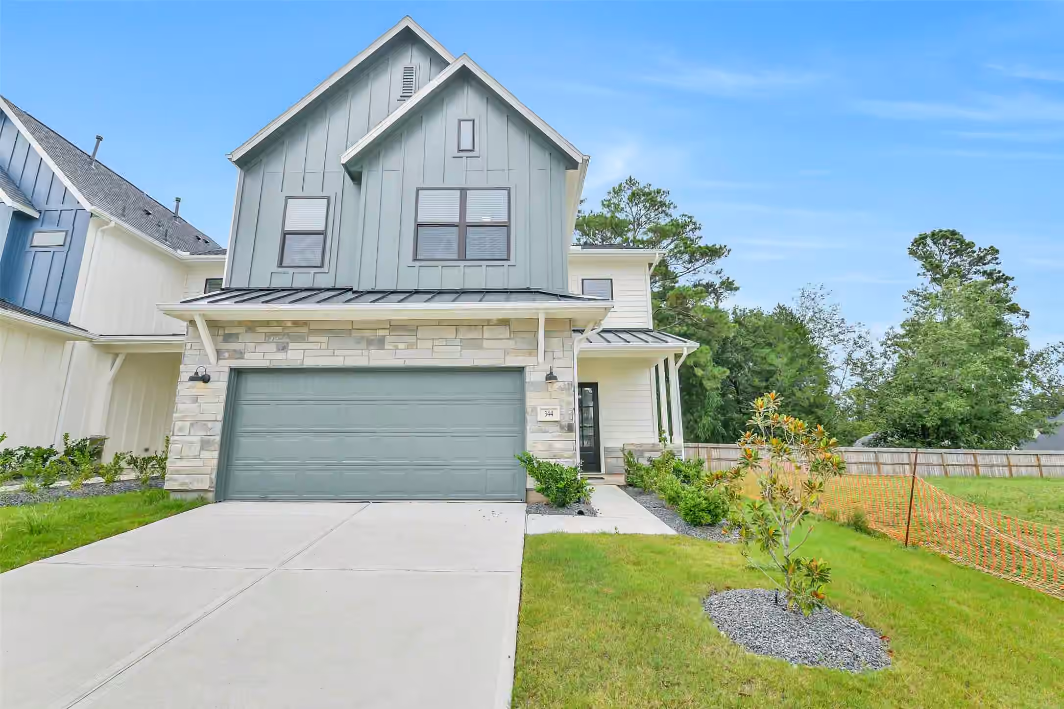 Photo of 344 Summer Place Drive, Montgomery, TX 77356
