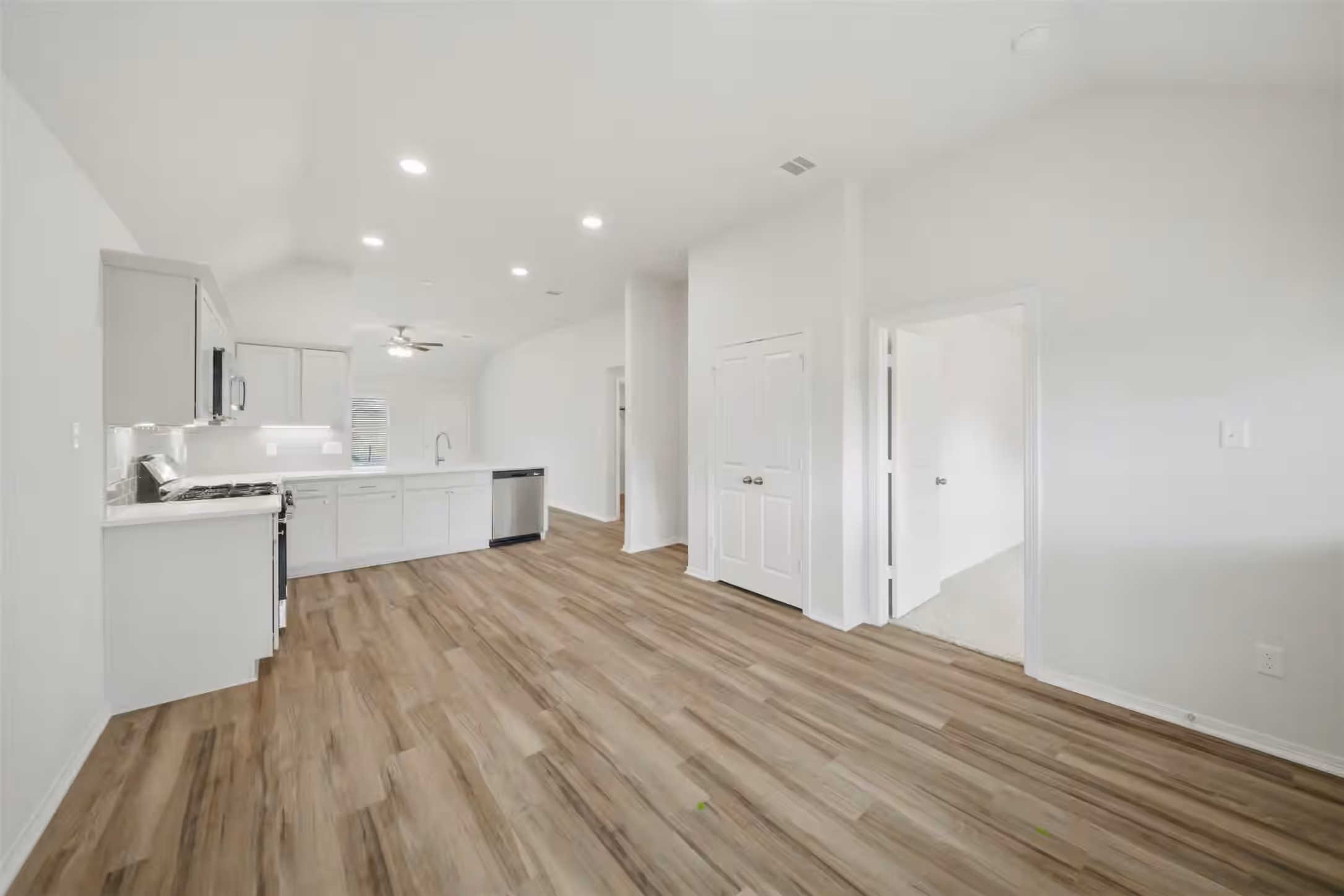 Photo 6 of 1220 High Street, Navasota, TX