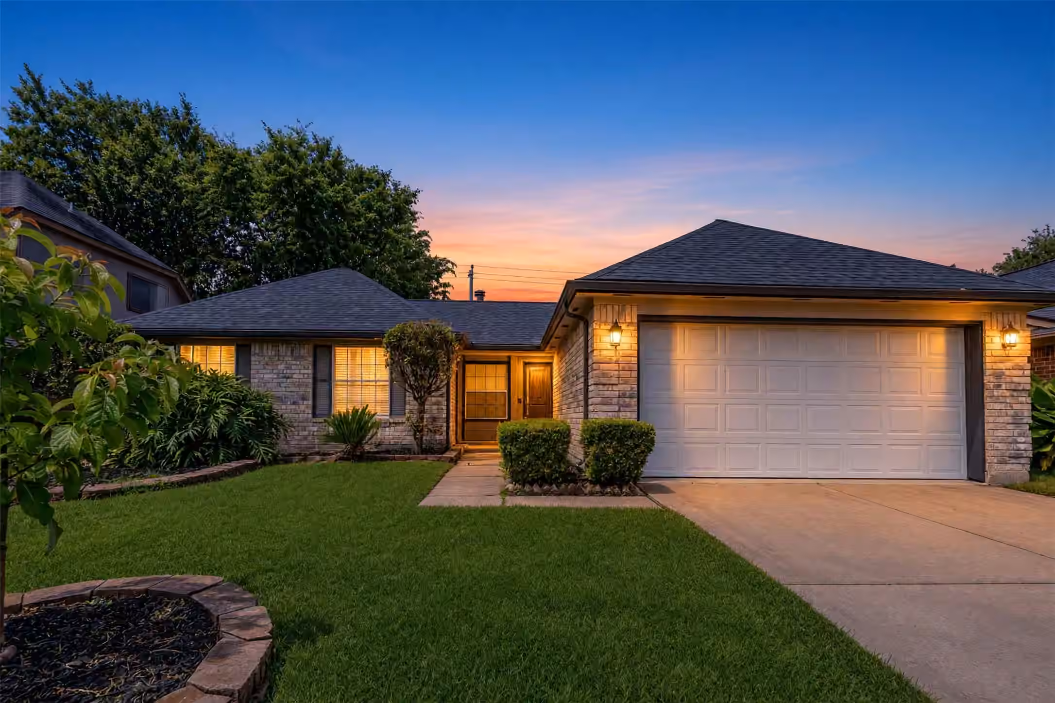 Photo of 15819 Contender Lane, Friendswood, TX 77546