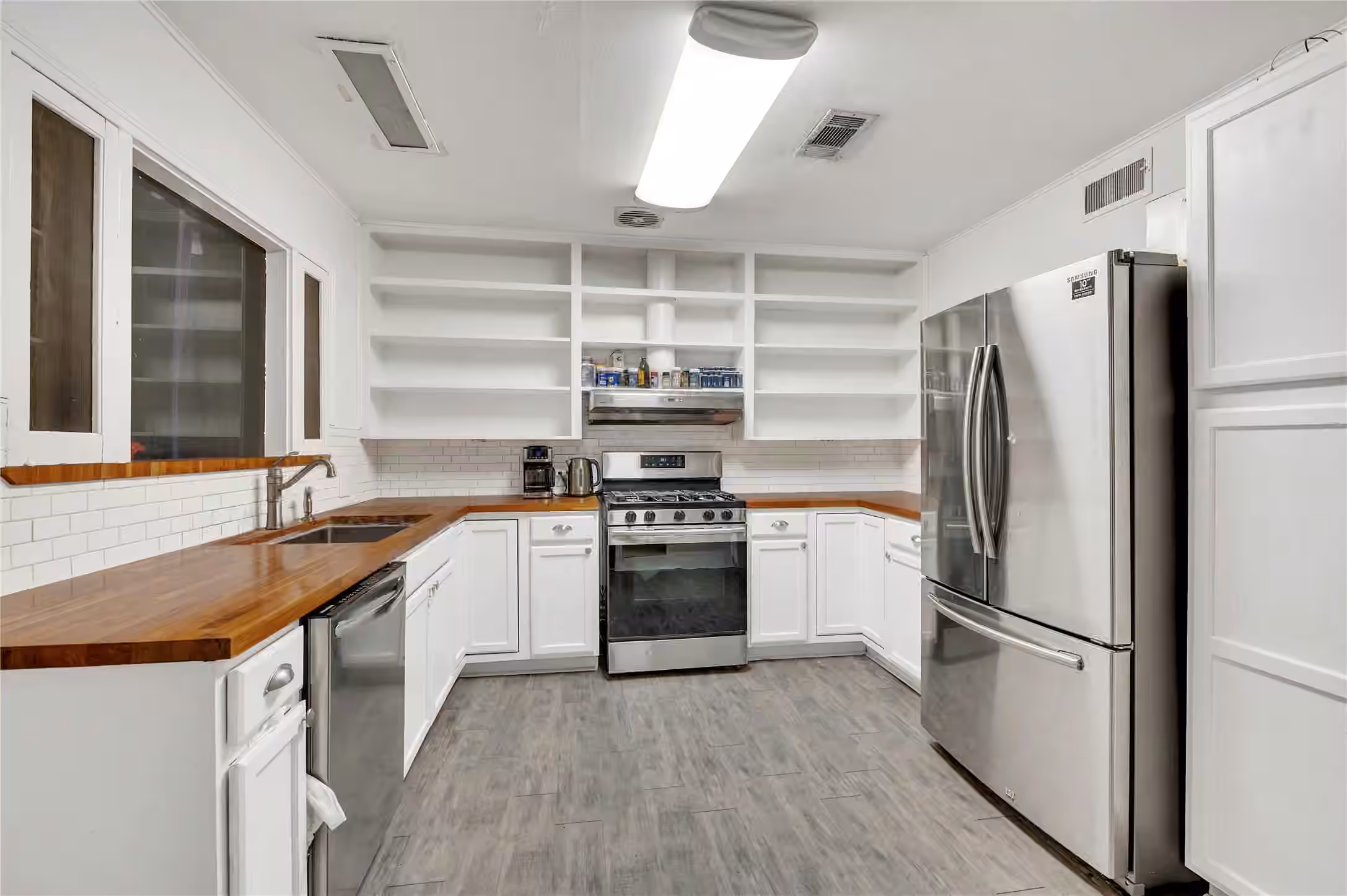 Photo 4 of 1226 14th Avenue N, Texas City, TX