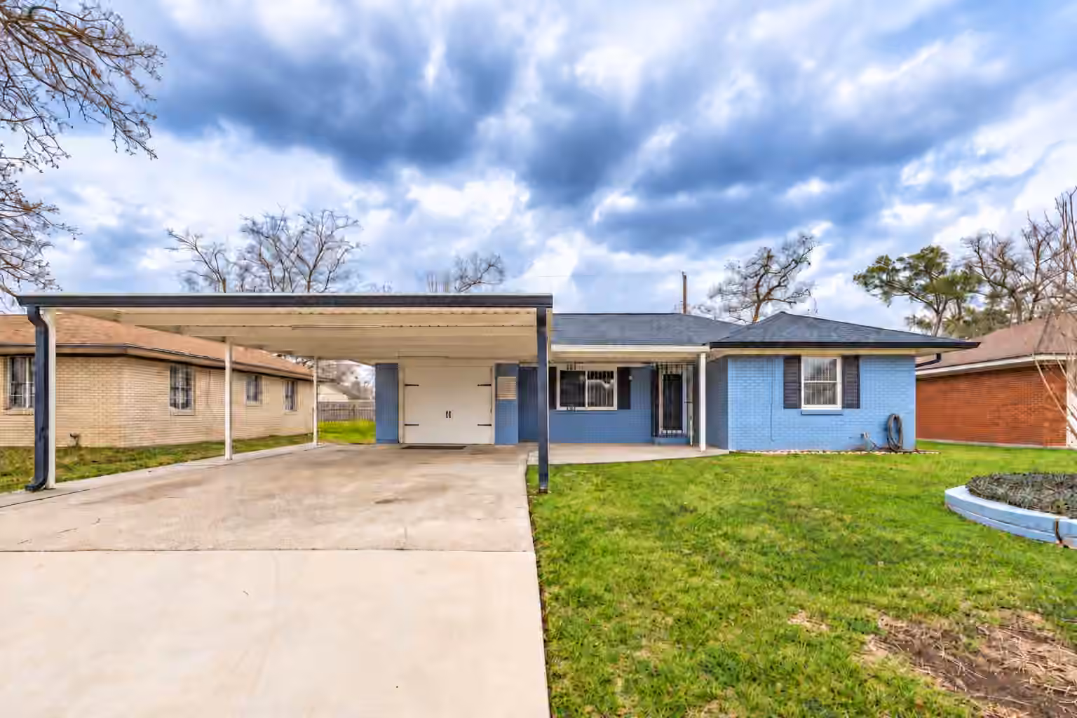 Photo of 9101 Homewood Lane NE, Houston, TX