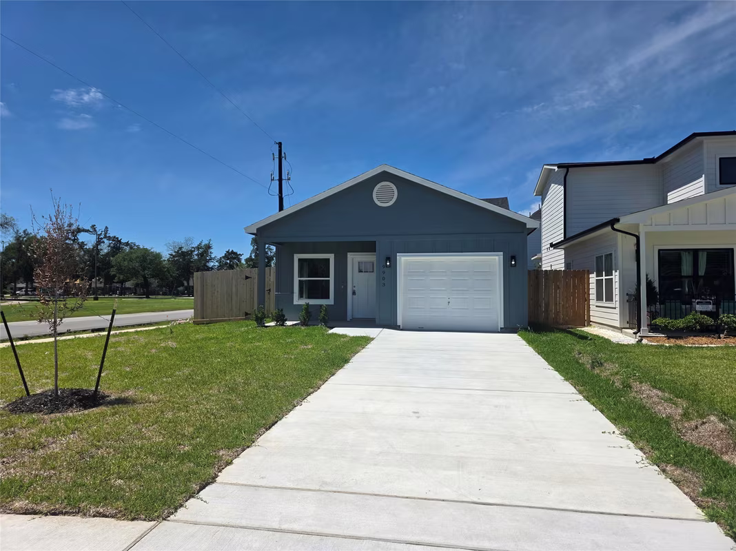Photo of 9903 Dipping Woods Street, Houston, TX