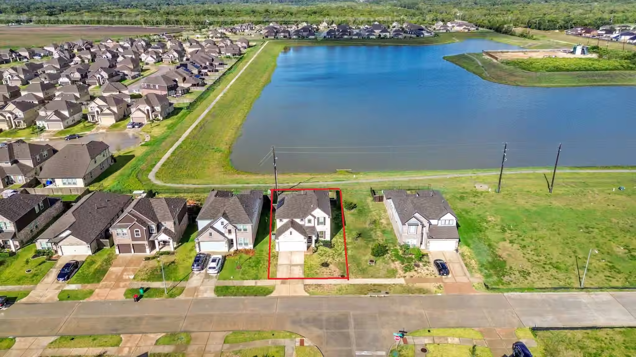 Photo 3 of 8802 Mallow Rose Way, Rosharon, TX