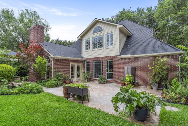 Photo 2 of 23 Saint Simons Court, Sugar Land, TX