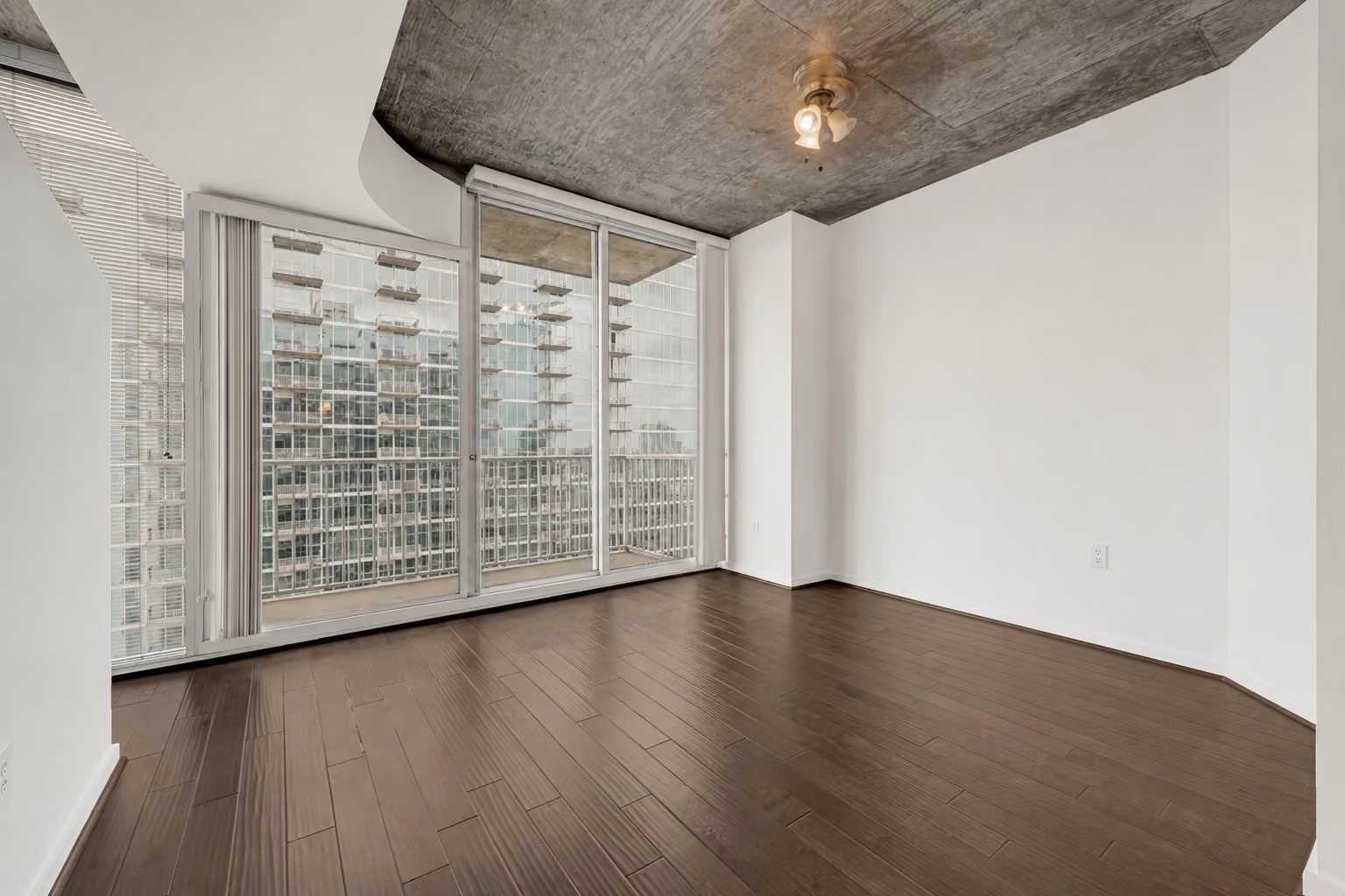 Photo 5 of 5925 Almeda Road 12308, Houston, TX